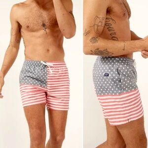 Chubbies Faded Mericas American Flag Patriotic Shorts Swim Trunks 5.5 Length
